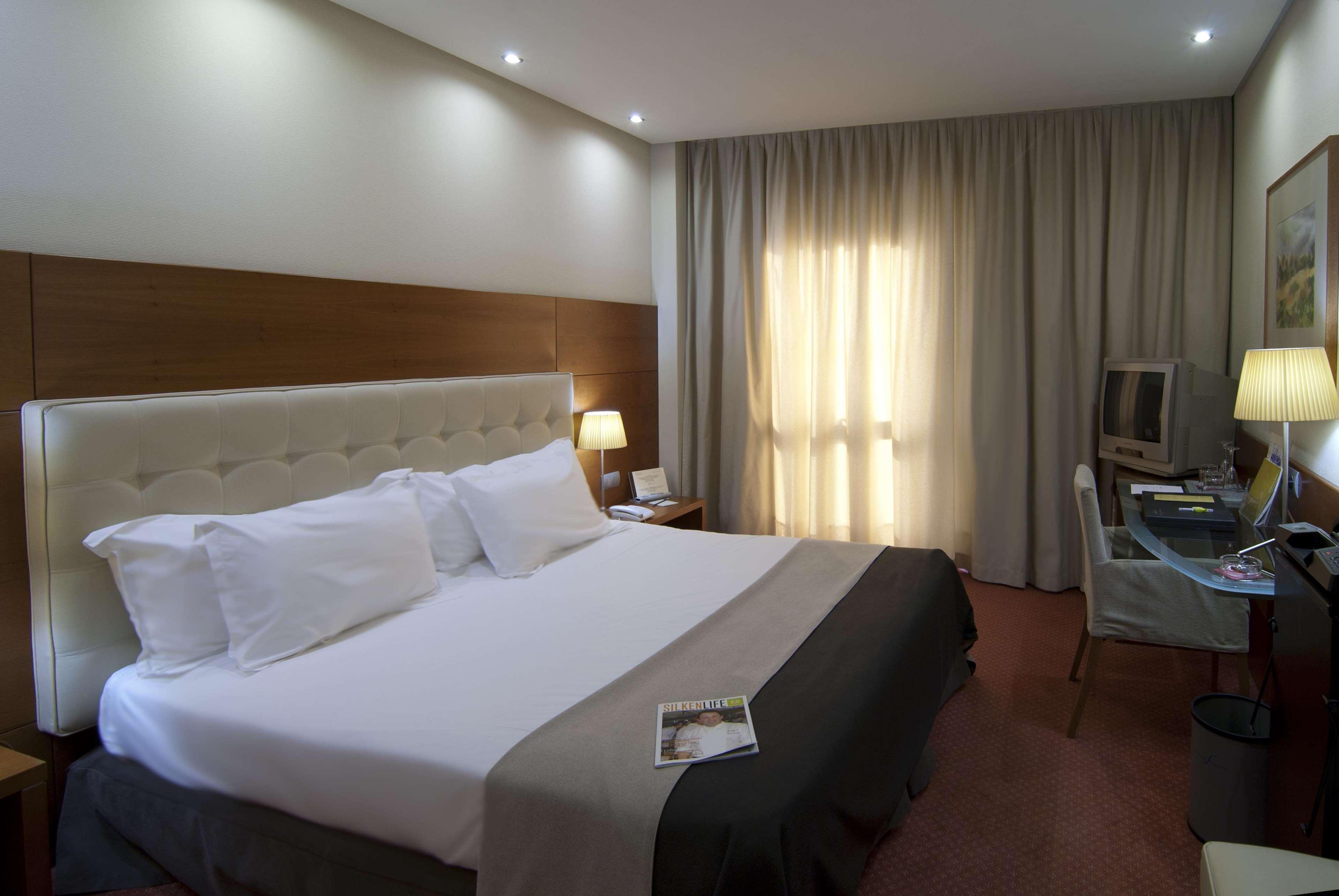 ซิลเคนโคลิเซียม Hotel ซานตานเดร์ ภายนอก รูปภาพ